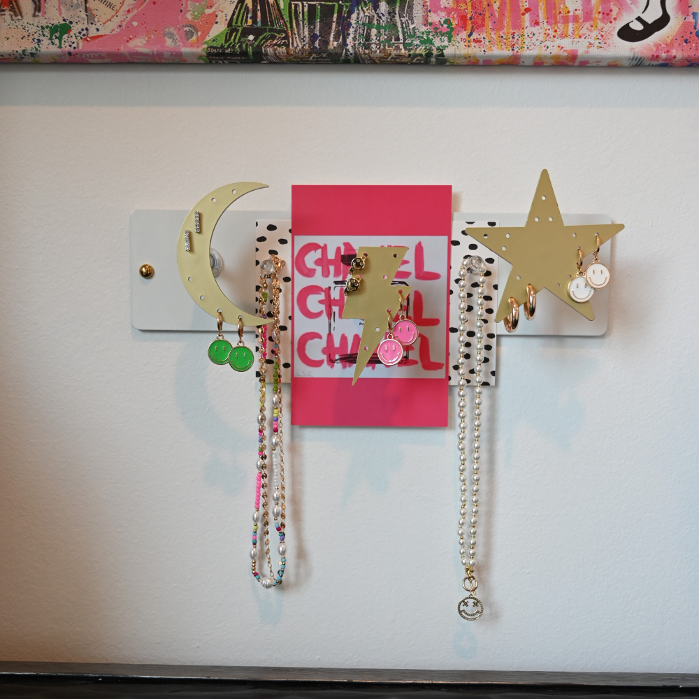 wall jewelry organizer