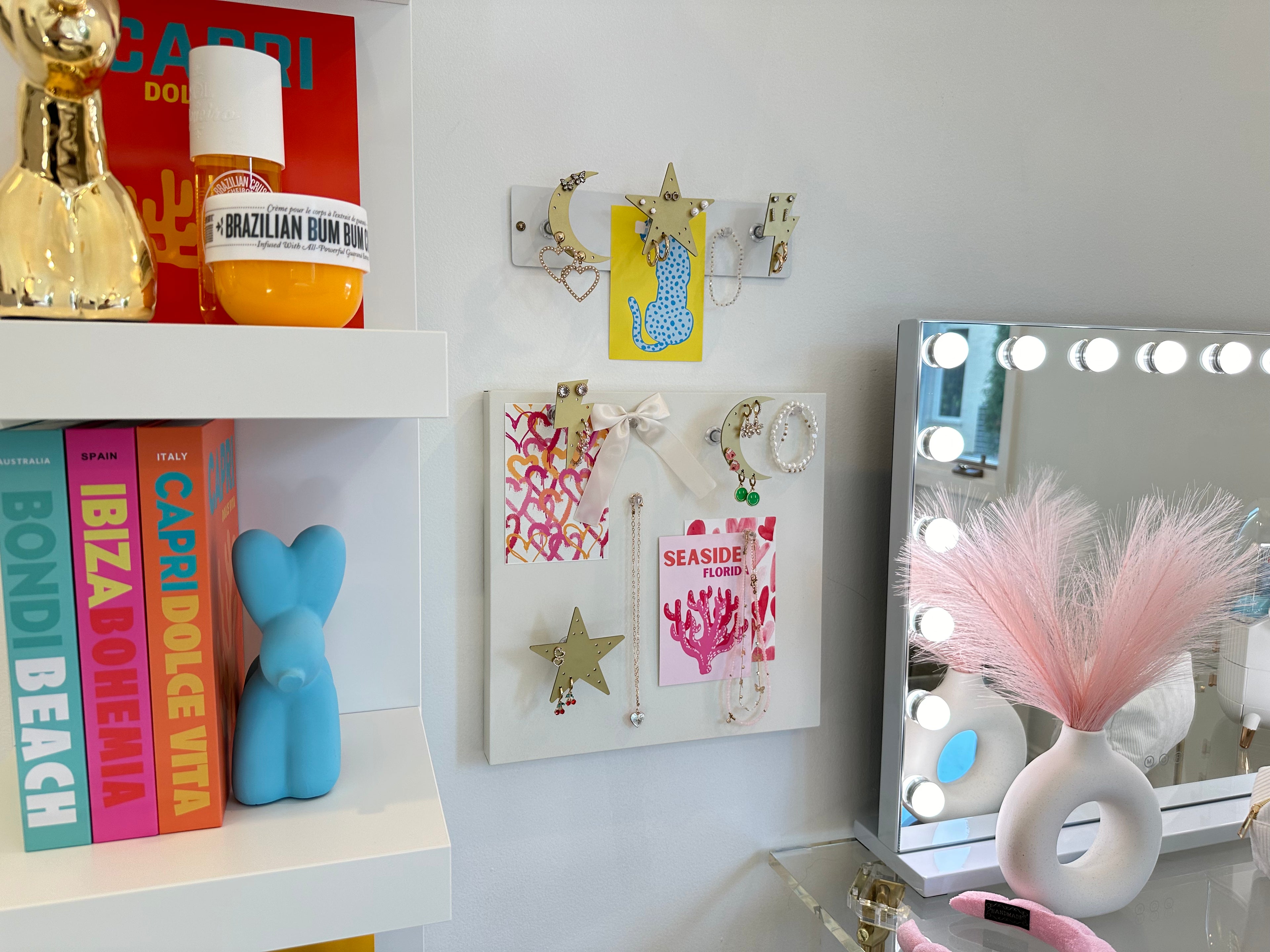 Wall mounted jewelry organizer girls