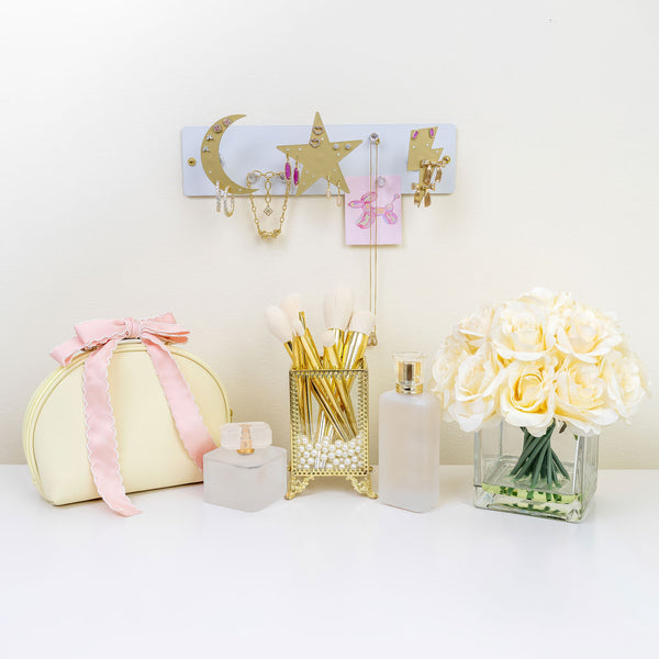 Jewelry organizer view 2